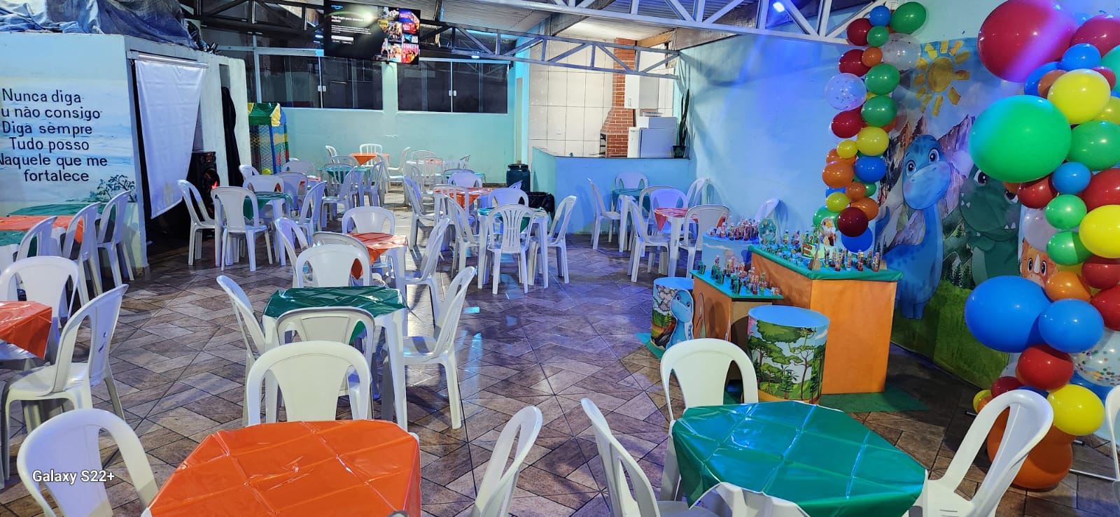 Visão geral do salão de festas na Vila Santa Teresinha